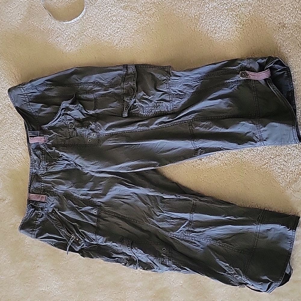 Apt 9 dark grey lightweight cargo crop pants